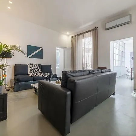 Iflat Amedeo Industrial Loft Daire