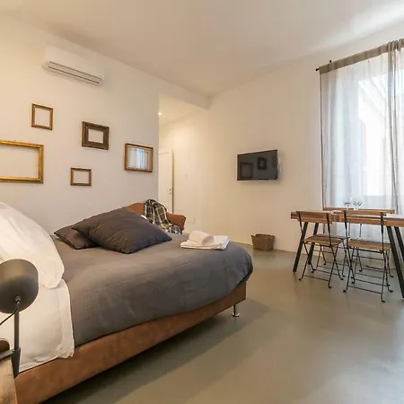 Daire Iflat Amedeo Industrial Loft Roma