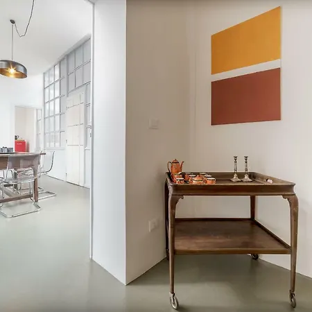 Iflat Amedeo Industrial Loft Daire *